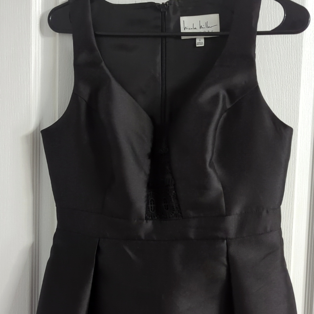 Nicole Miller Black Sleeveless Dress